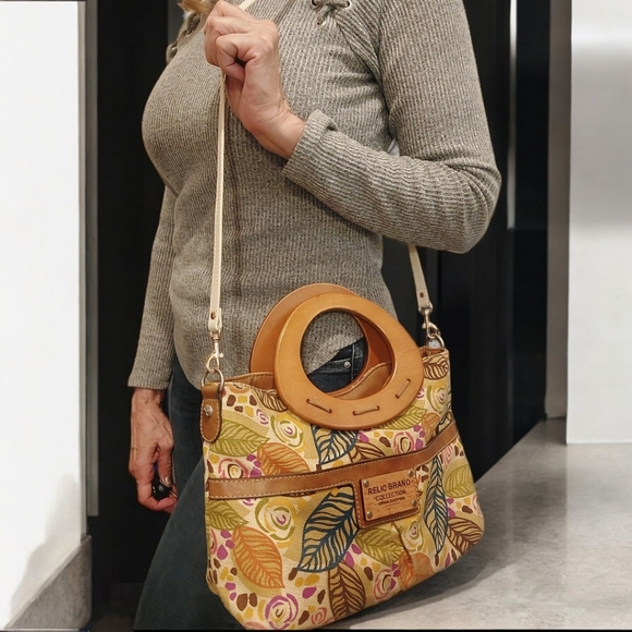 RELIC Satchel Bag w/ Oval Wooden Handle & Detachable Crossbody Strap - Picture 12 of 13